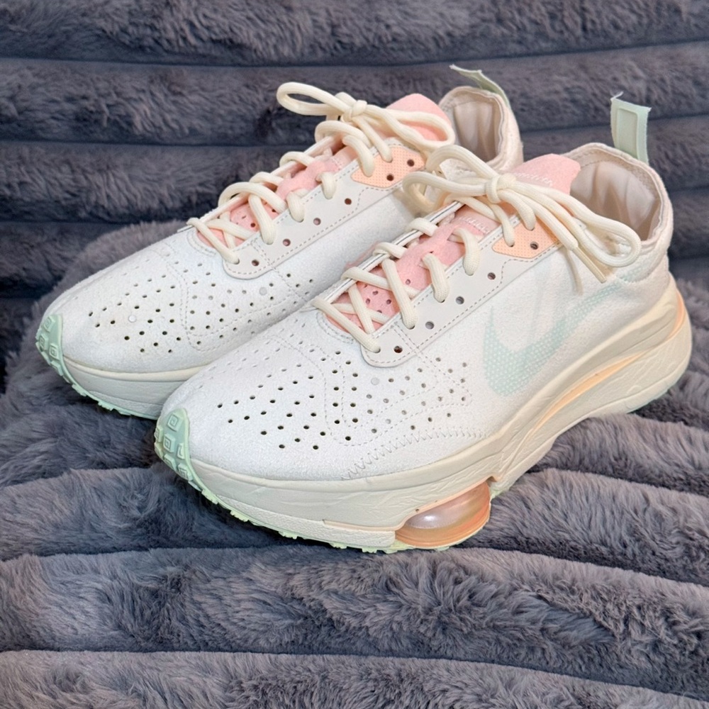 Nike Air Zoom Type Green Ivory Sneakers Size 9